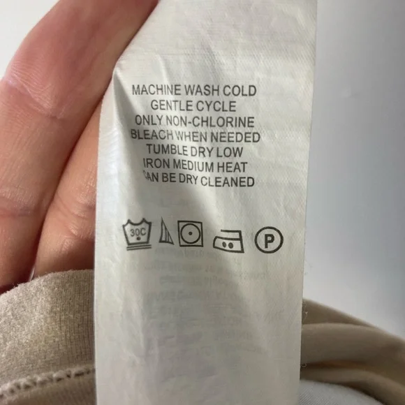 Motherhood Maternity Camo Pants Over the Belly Size Large - Picture 9 of 9